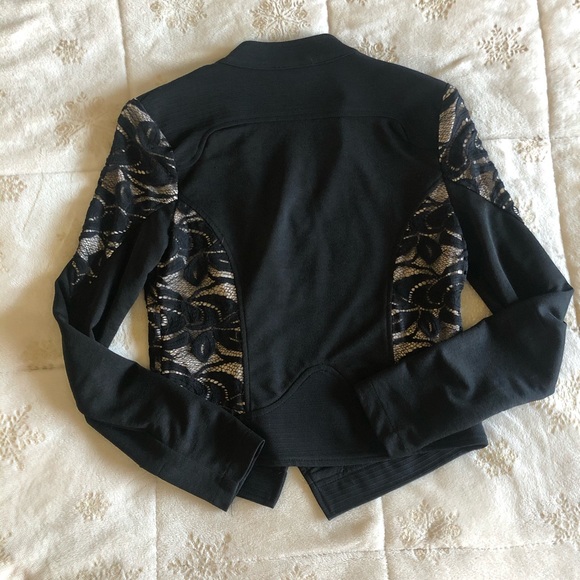 Jacket - Picture 9 of 15